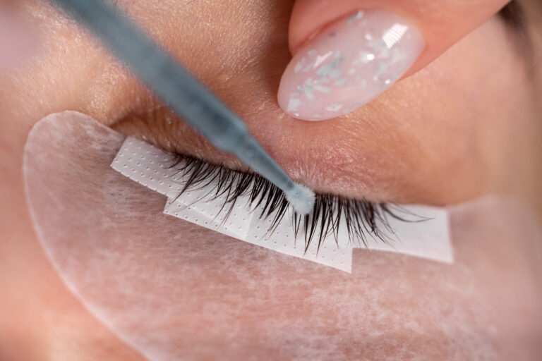 Wimpernkleber vom Profi für den Profi